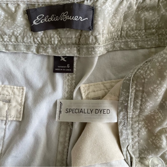 SOLD.  Eddie Bauer Women’s Cotton Shorts Pumice Size 6 - Picture 4 of 7